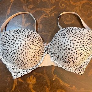 Victoria Secret 36DD Push Up Leopard 🐆 Bra